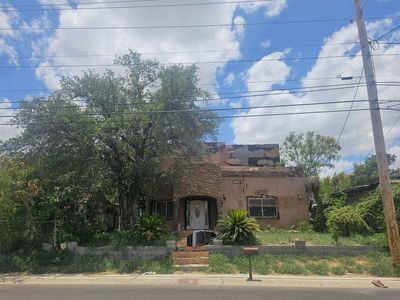 1017 1/2 E Lyon St, Laredo, TX, 78040