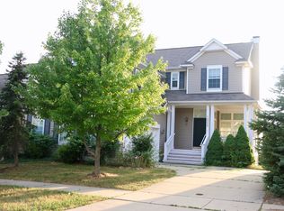 1500 Chapleau Dr, Ann Arbor, MI 48103