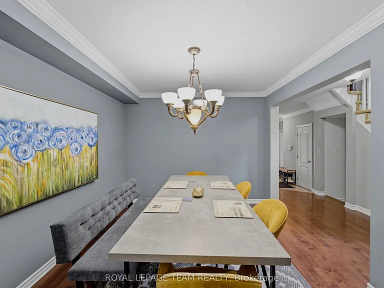 216 Horseshoe Cres — Photo 16