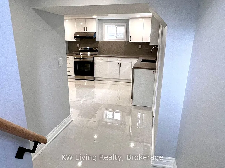 311 Boisdale Ave #BASEMENT — Photo 5
