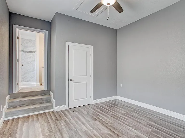 2482 E Scotts Ave — Photo 2