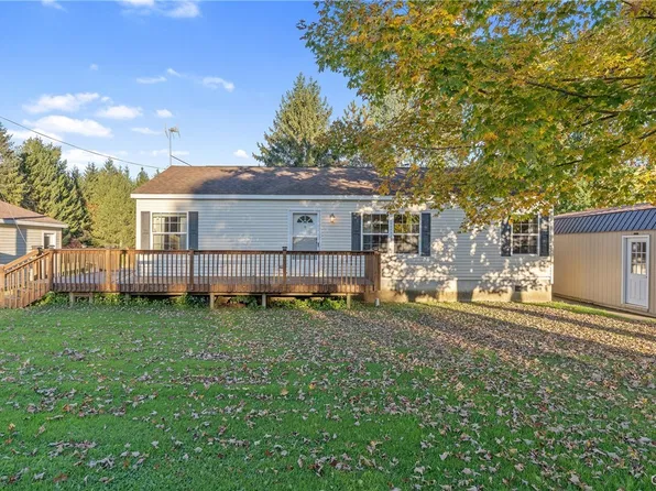 11214 Drake Rd, Cato, NY 13033