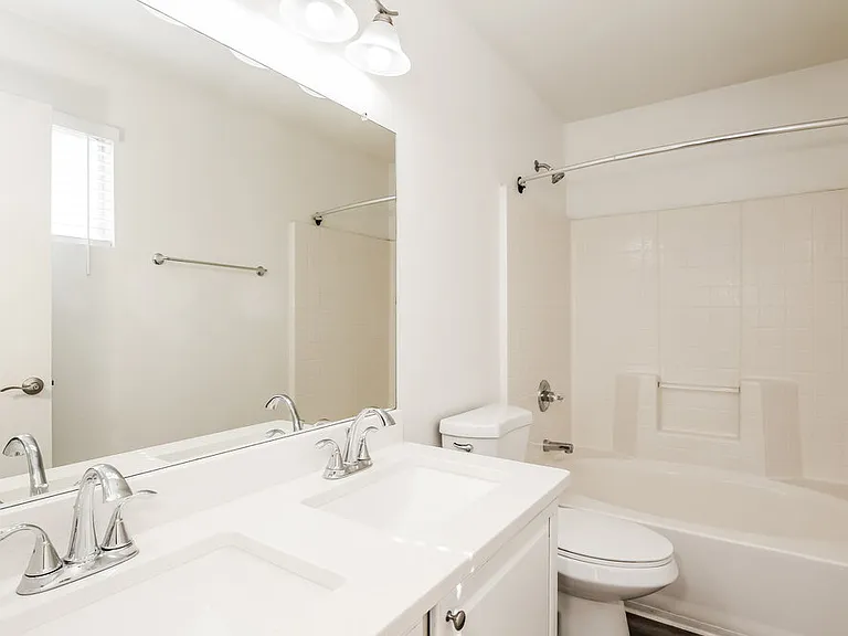 11591 W Hubbell St — Photo 12