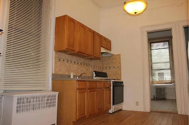 Rented by Town Residential | media 5