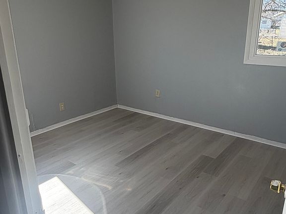 4th image of 1357 Watkins Pl