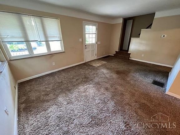 3rd image of 1088 Belvoir Ln
