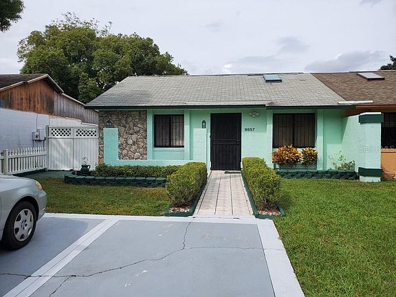 2nd image of 9857 Lancewood St