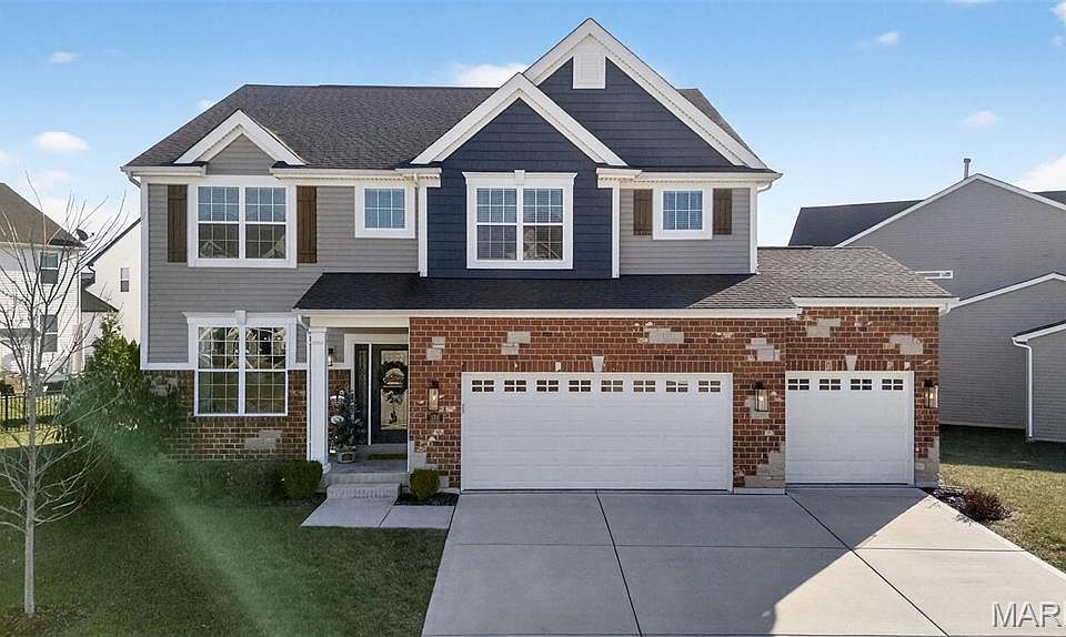 1st image of 396 Haycastle Dr