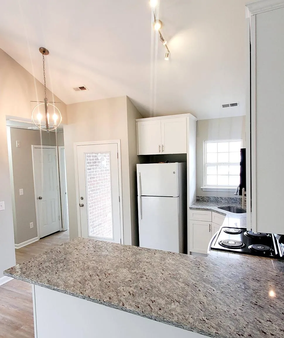 3012 Lauren Place Dr — Photo 4