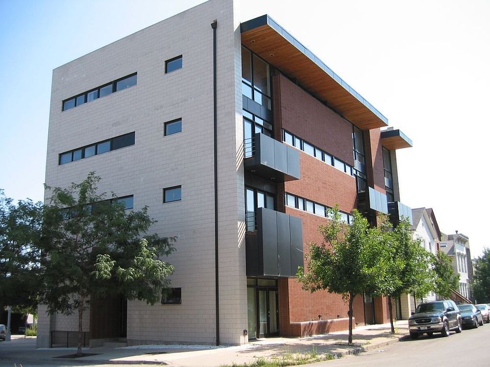 1024 W. Fry