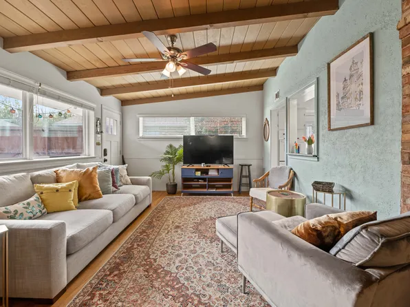 2036 Province Ln, Dallas, TX 75228