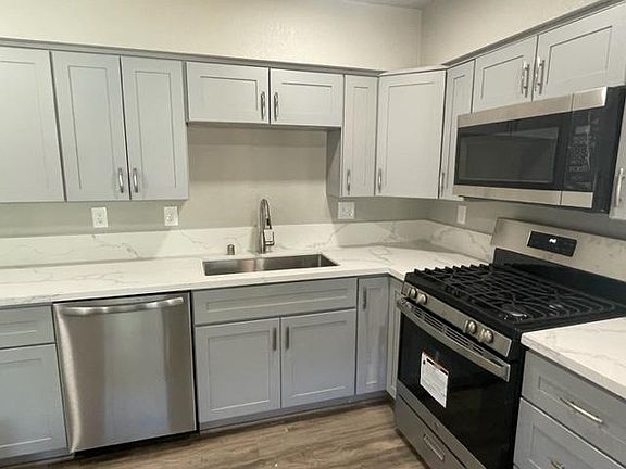 3rd image of 5014 Venuto Way