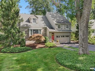 401 Hamilton Rd, Ridgewood, NJ 07450