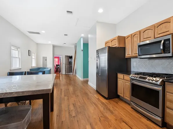 1303 Summit Avenue image 5 of 21