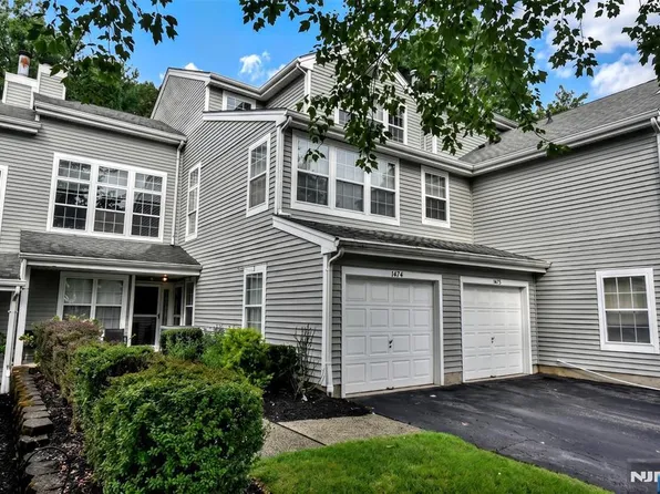 1474 Cornwall Rd, Mahwah, NJ 07430