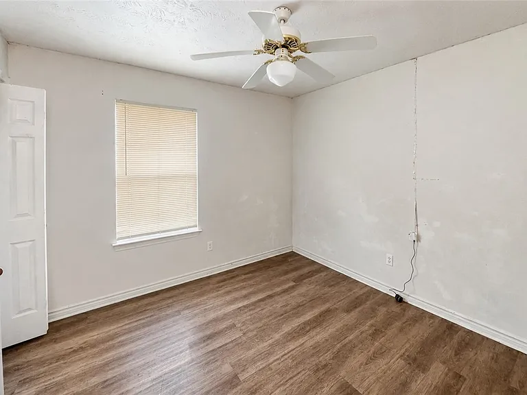 816 Azalea Ct — Photo 11