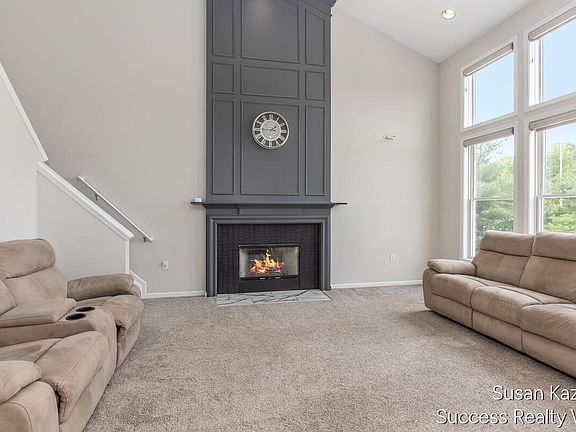 3rd image of 88 Summerwyn Dr SE