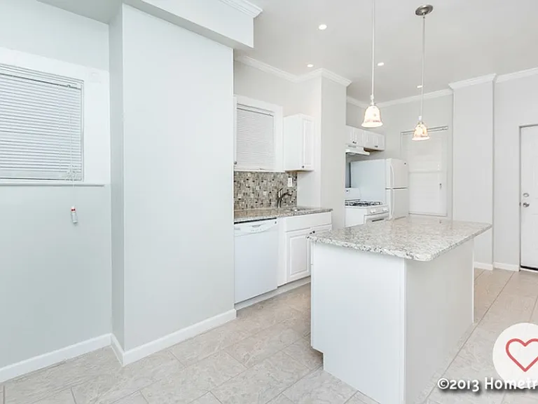 2232 W Baltimore St — Photo 5