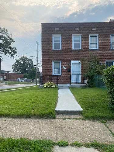2701 Bookert Dr Photo 1