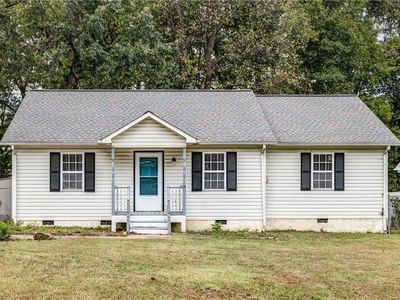 4 Oak Meadow Ln, Thomasville, NC, 27360