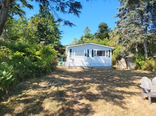 133 S Lip Lip Ln, Nordland, WA 98358