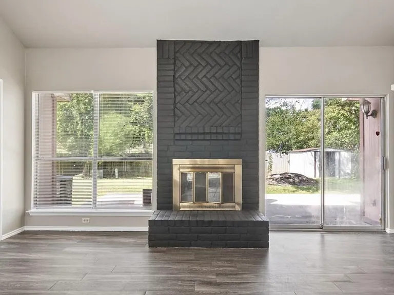 22131 Bridgebrook Dr — Photo 2