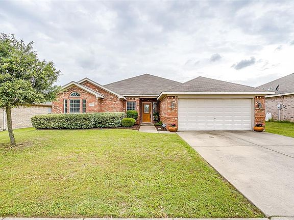 3rd image of 107 Rockhaven Dr