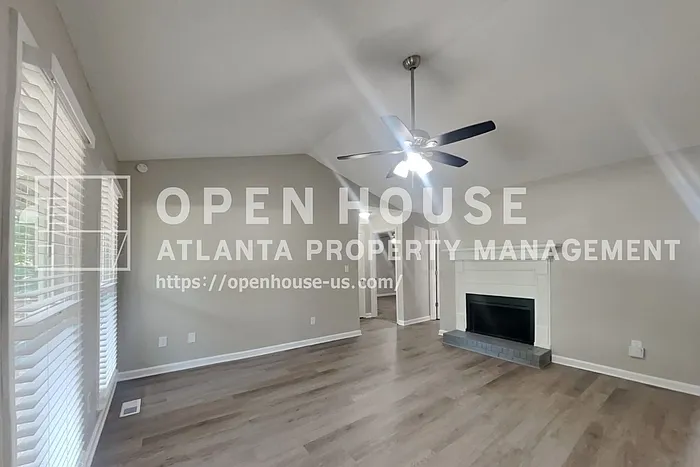 66 Freestone Ln — Photo 5