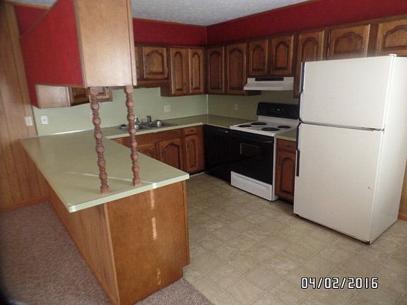 4th image of 885 Sugg St