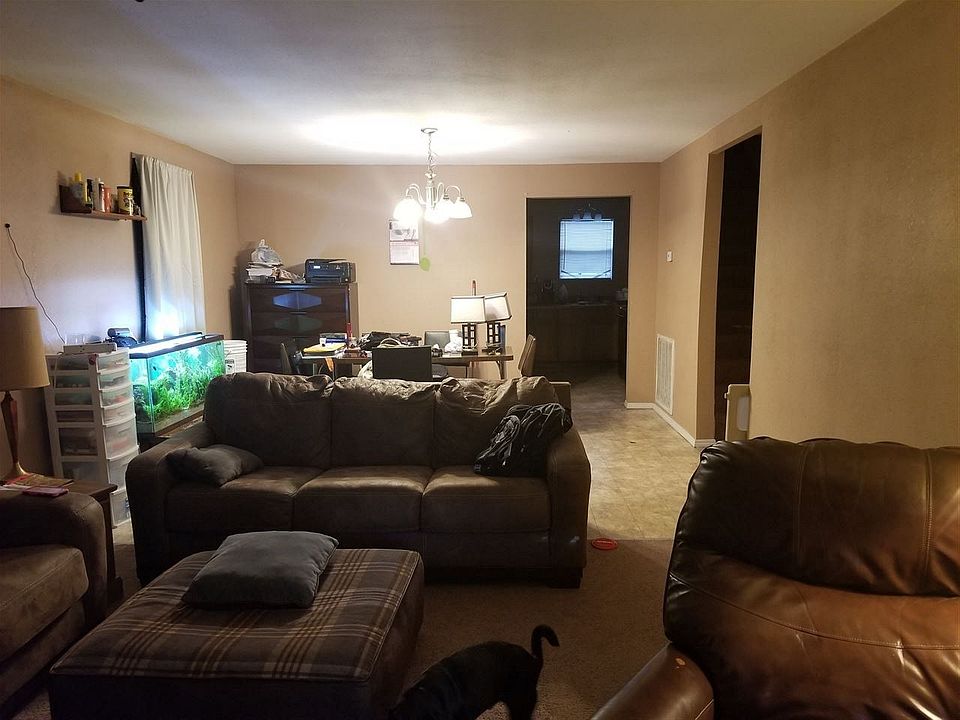 2nd image of 849 Poplar St