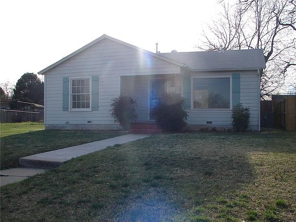 3rd image of 1834 Jeanette St