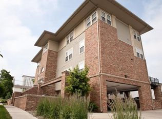 401 N Fell Ave #5-6, Normal, IL 61761