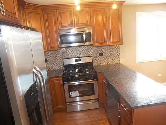 2nd image of 7819 S Keeler Ave