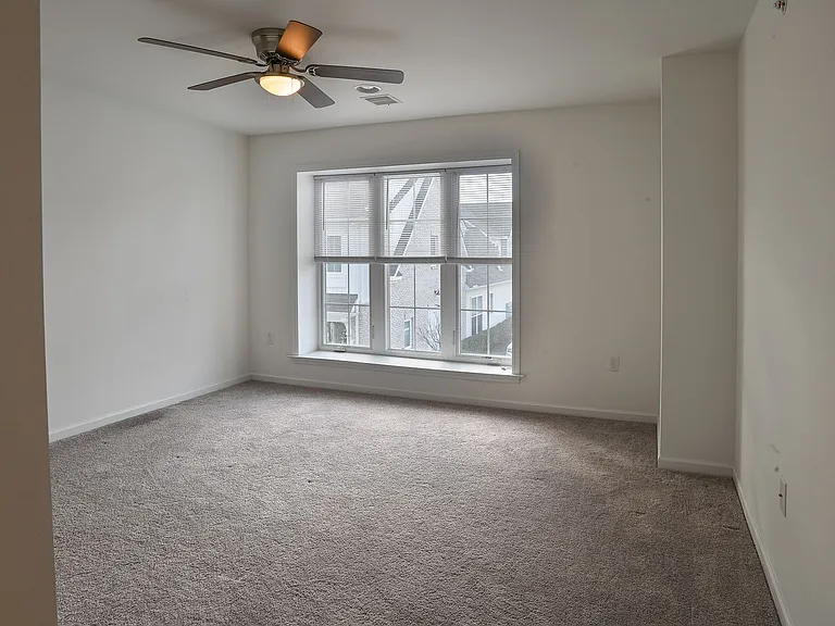 3118 Grove Ct — Photo 32