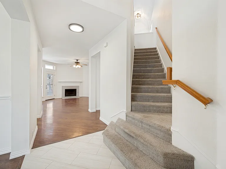 7086 Richmond Dr — Photo 5