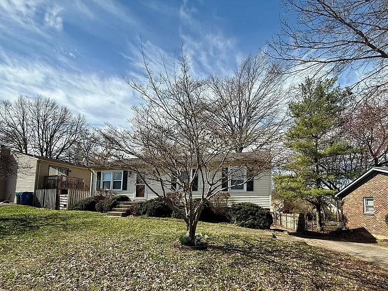 1104 Spring Run Rd — Photo 1