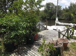 2165 Club House Rd, N Fort Myers, FL 33917