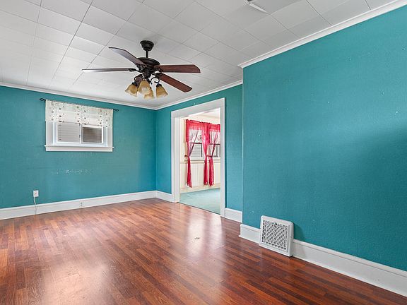 5th image of 1002 S West Ave