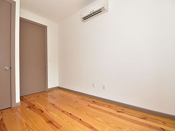 5th image of 209 W 135th St APT 2B