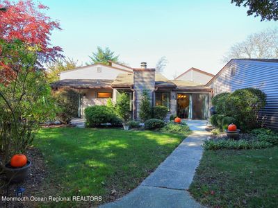 6 Eastport Court, Red Bank, NJ, 07701