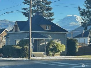 1839 Porter St, Enumclaw, WA 98022