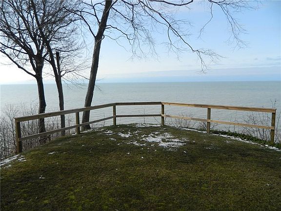4th image of 6202 Lake Shore Dr