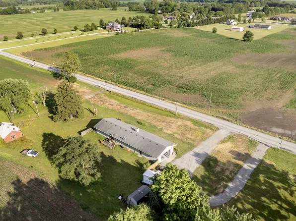 2320 W 236th St, Sheridan, IN 46069