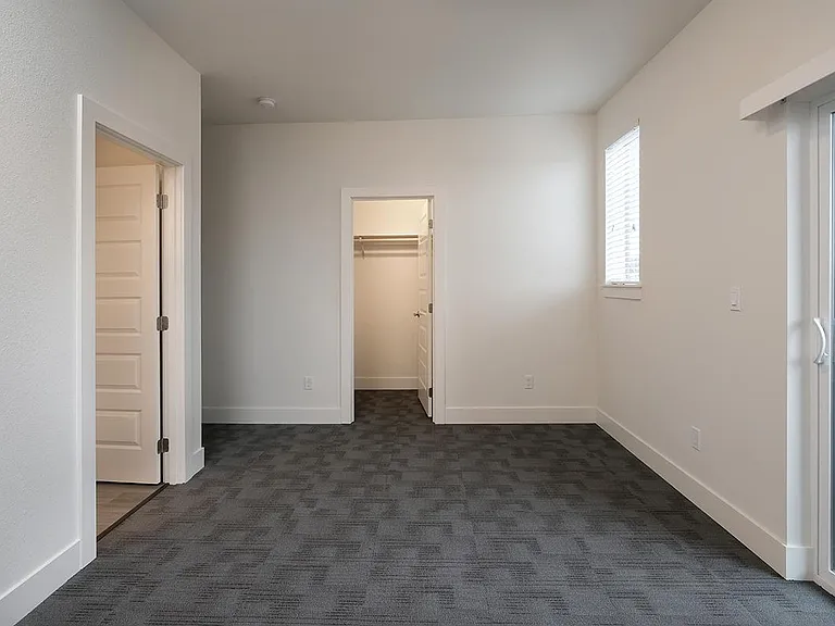 2650 NW Elm Ave — Photo 16