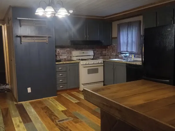 55 Woodland Ter, Morgantown, WV 26505