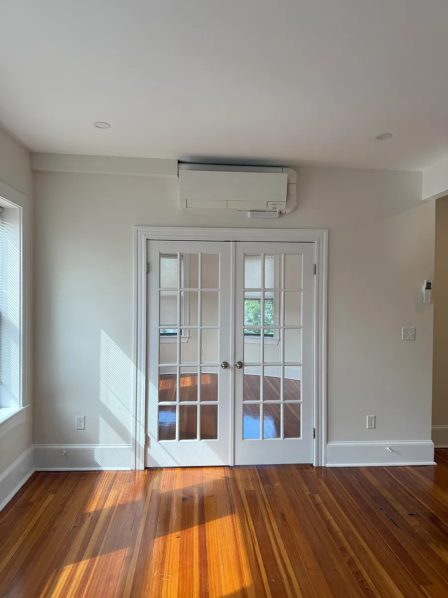 Building Photo - 9 Seaverns Ave #9-2F