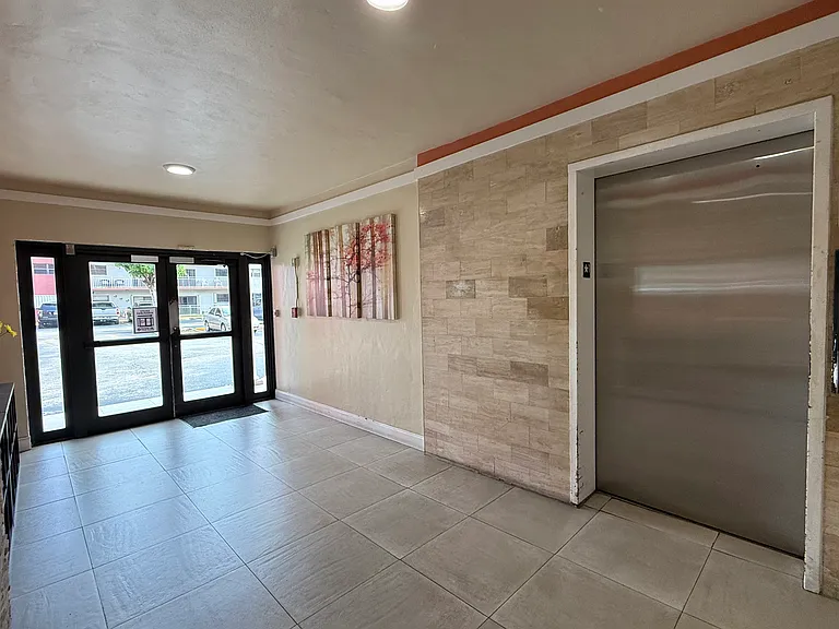 8425 NW 8th St #209 — Photo 19
