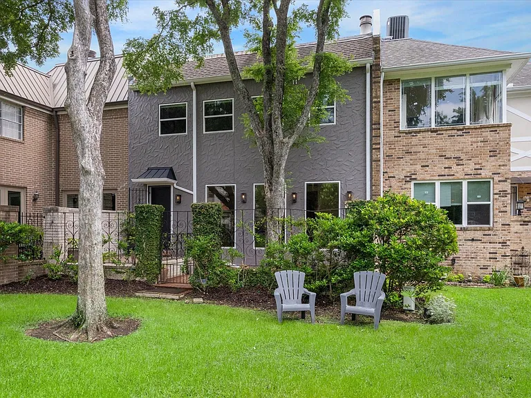 7922 Woodway Dr — Photo 28
