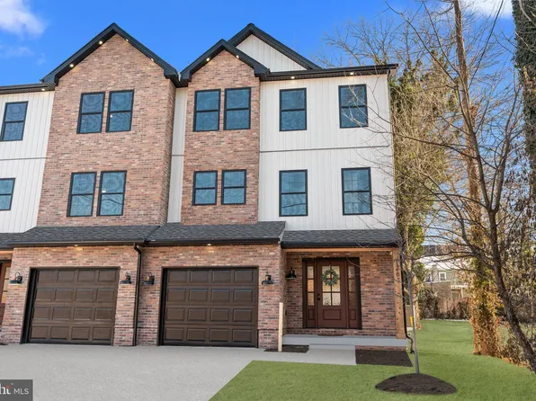 126 Plum St, Moorestown, NJ 08057