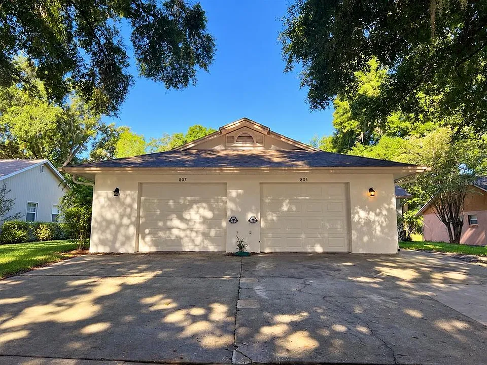 805 Sleepy Harbour Dr